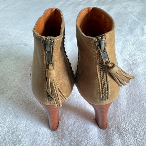 Johnson & Murphy Tan Booties Size 8.5 - Picture 7 of 8
